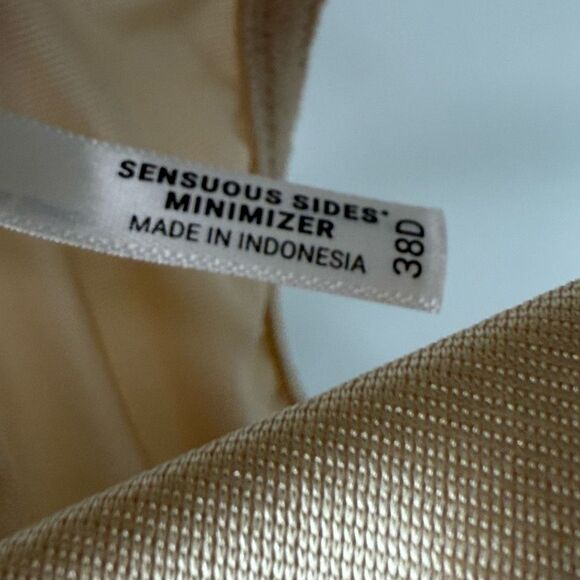 Soma tan sensuous sides 3” minimizer bra size 38D NWOT - Picture 6 of 7